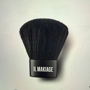 IL MAKIAGE Kabuki brush NWT unopened wrapped